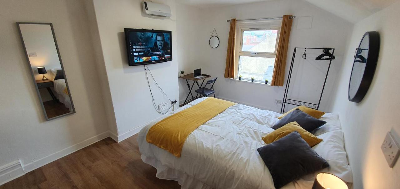 Fast Broadband, Budget Stay, Free Netflix. Кардифф Экстерьер фото